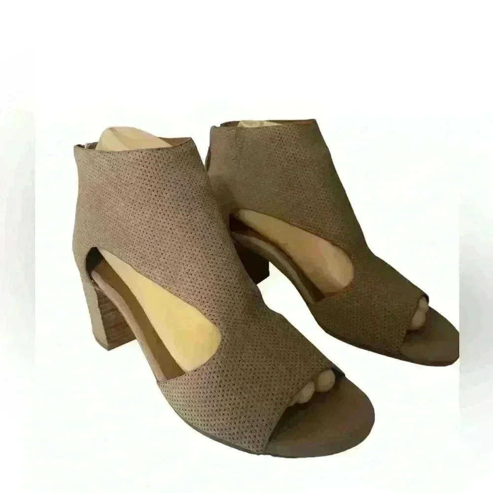 Gentle Souls by Kenneth Cole Charlene 2 Women’s Suede Mushroom Size 8M